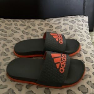 Slides adidas